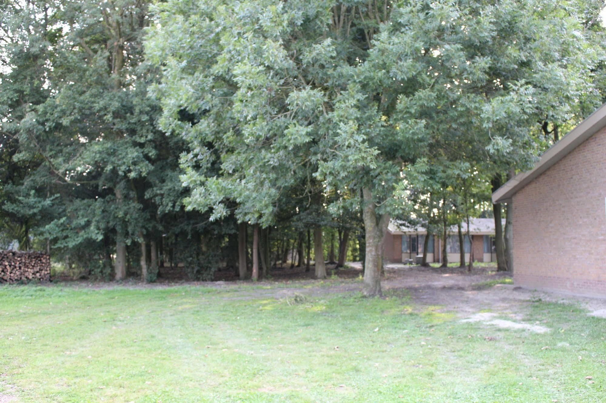 Hotel De Elderschans Aardenburg Bagian luar foto